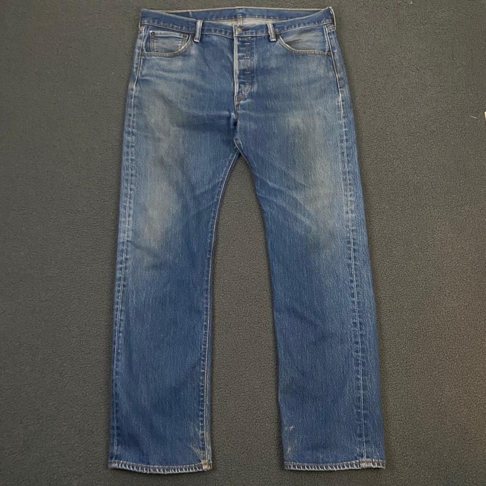 Levis 501 Jeans Mens 36x32 Blue Medium Wash Button Fly Classic Red Tab Faded